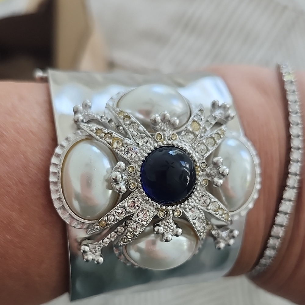 Elegant Silver and Black Cuff Bracelet
